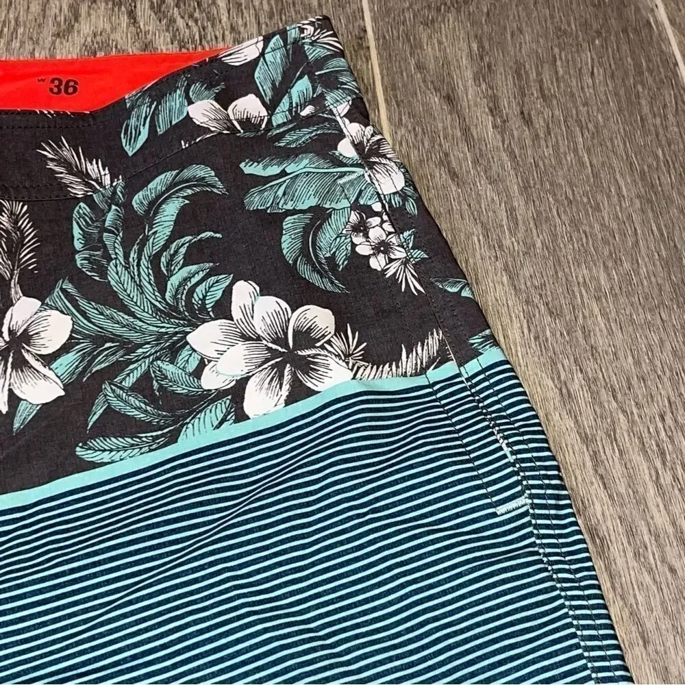 Men's Goodfellow & Co Blue & Grey Hawaiian Print Swimsuit
